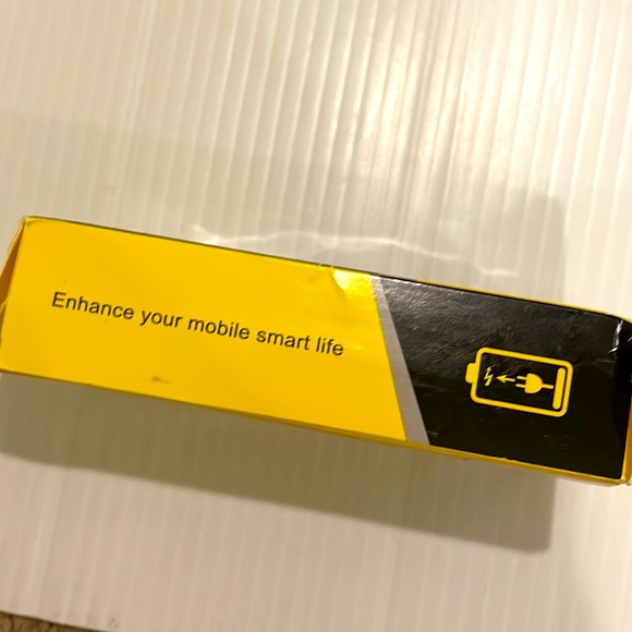 NWT Original Charger USB car charger for 2 Black w/ Crystals - Picture 6 of 9